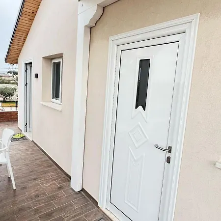 By Arbri 2 Lodge Vlorë